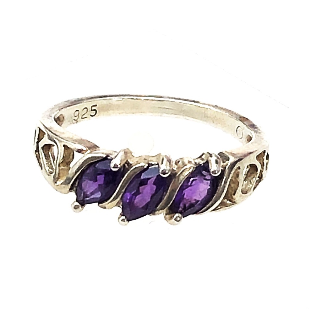 Vintage Three stone amethyst sterling silver ring